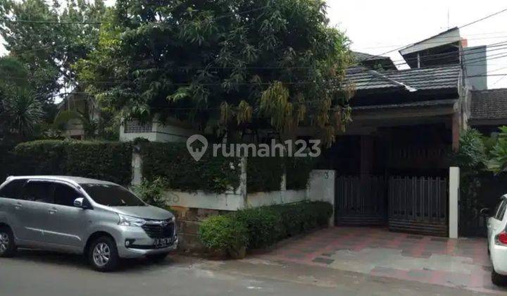 Rumah di Tebet Dalam, Akses Jalan 2 Mobil 1