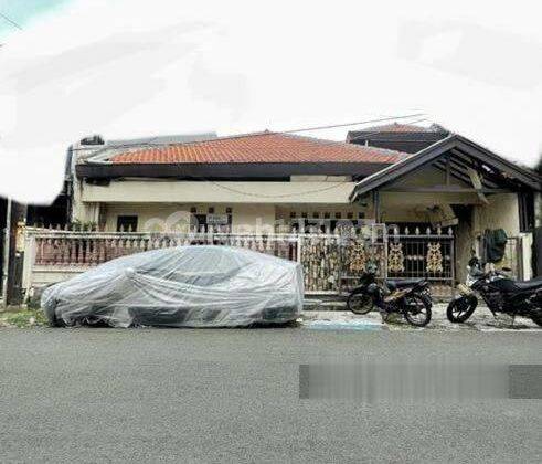 Rumah di Tebet barat akses 3 mobil hitung tanah 2