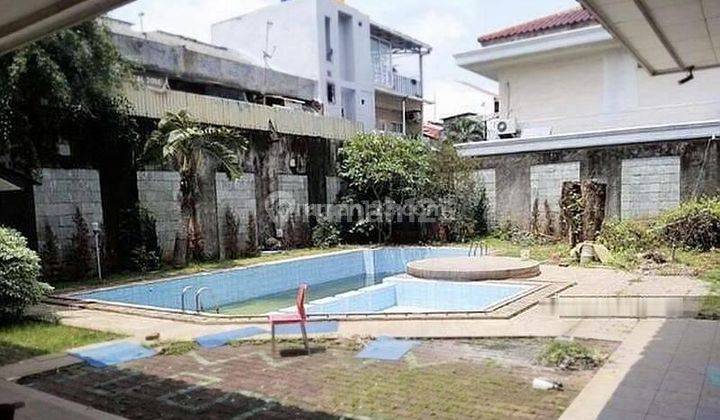 Rumah Luas di Menteng Jalan Raya Proklamasi 2