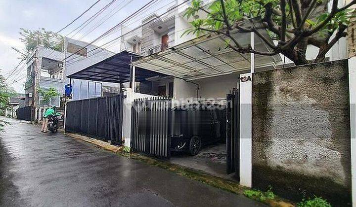 Rumah Siap Huni di Tebet Barat Akses 1 Mobil 2