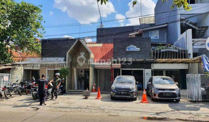 Ruko di Tebet Barat, Jalan Raya 2