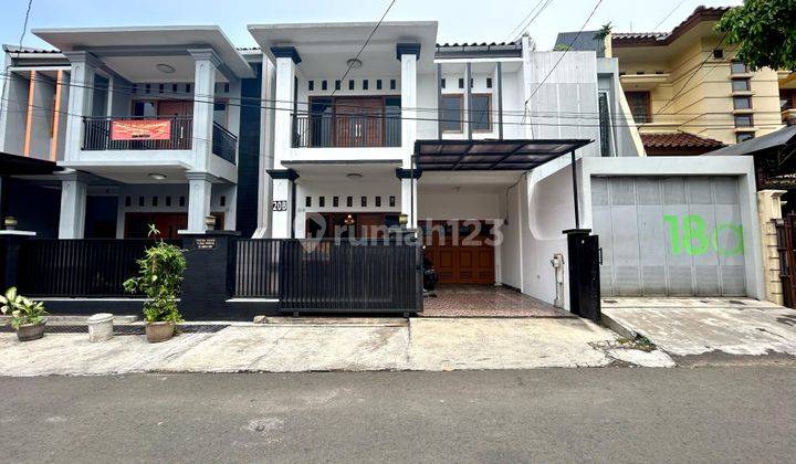 Rumah Siap Huni di Tebet Barat Akses Jalan 2 Mobil 1