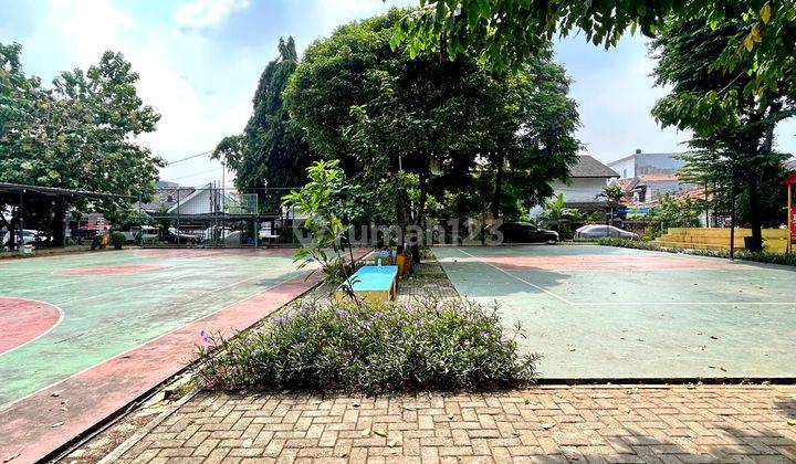 Rumah di Tebet Utara, Akses Jalan 2 Mobil Dekat Taman 2