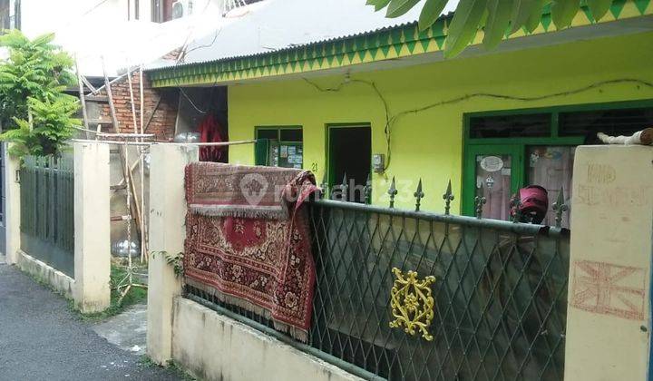 Rumah di Tebet Timur, Akses Jalan 1 Mobil Dekat Taman 2