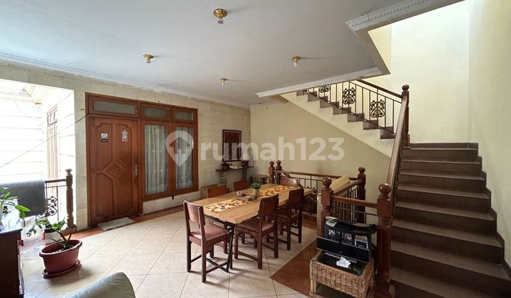 Rumah di Tebet Dalam, Akses Jalan 1 Mobil 2