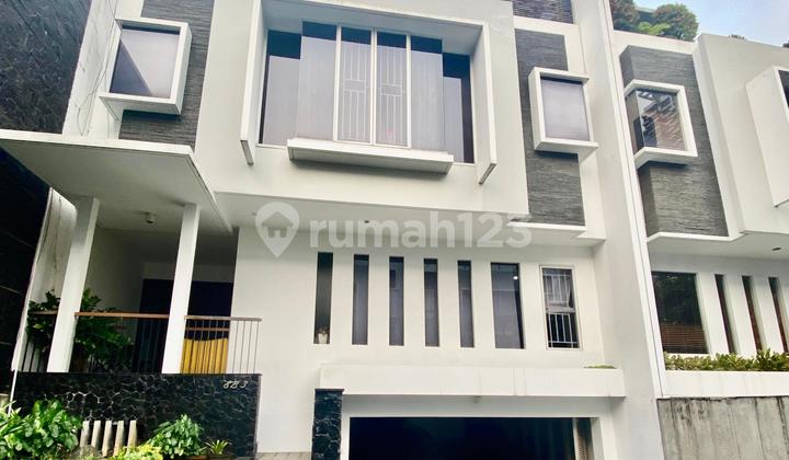 Rumah di brawijaya kebayoran baru, dalam komplek townhouse cluster
