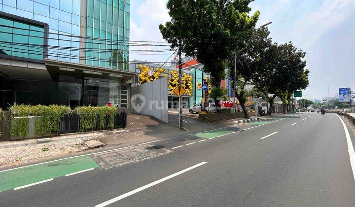 Gedung di Mampang Prapatan Raya, Dekat Tendean 2