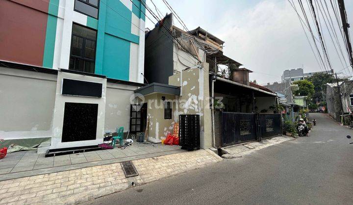 Rumah Kost di Tendean, Akses Jalan 2 Mobil, Dekat Perkantoran 2