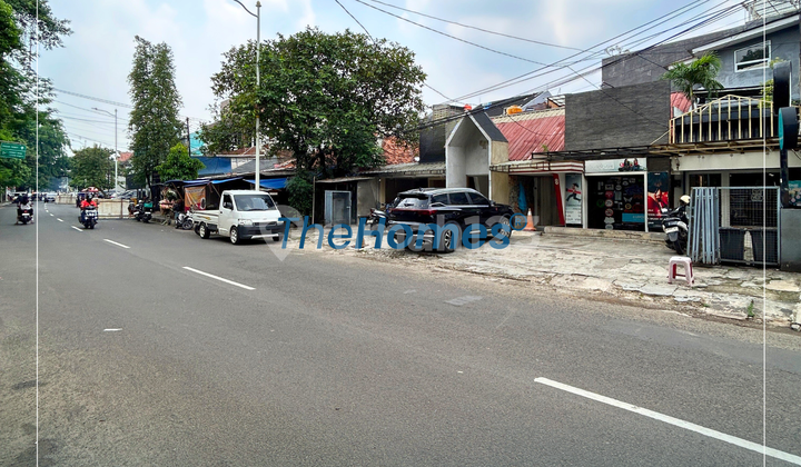 Shop house in West Tebet, Main Road 2