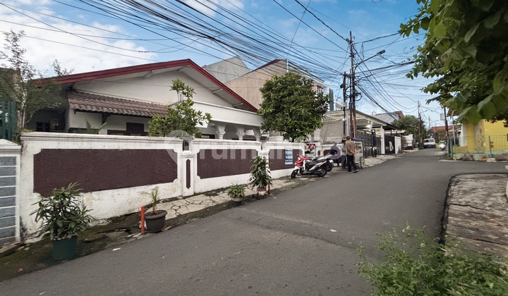 Rumah di Kalibata Dibawah NJOP, Akses Jalan 2 Mobil, Seperti Dalam Komplek