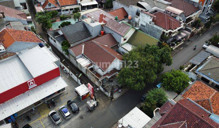 Rumah Hitung Tanah di Tebet Dalam, Akses 3 Mobil 1