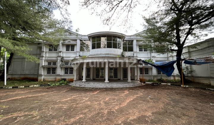 Rumah di kemang dibawah njop luas tanah 1 hektare ha, hitung tanah, akses jalan raya utama