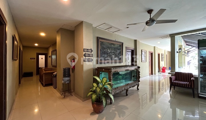 Hotel building in Antasari below NJOP, ready to occupy, strategic location, main highway.