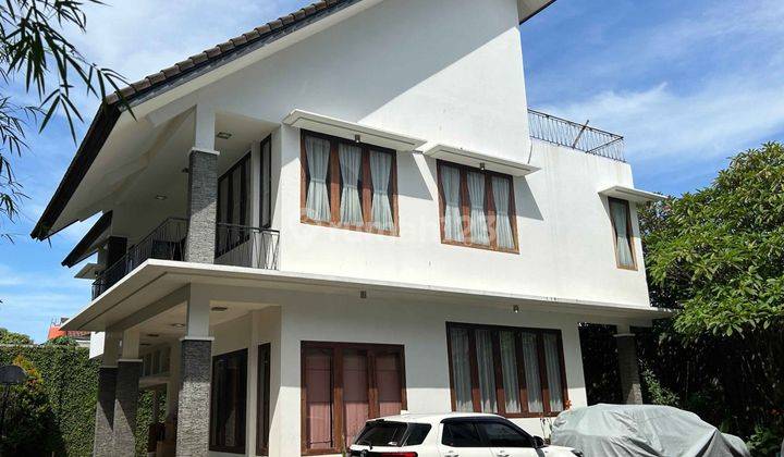 Rumah di Dalam Komplek Menteng Dalam 2