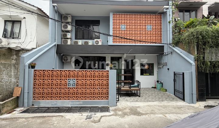 Boarding House in Tebet 10 Rooms Access Road for 2 Cars Boarding House in Tebet 10 Rooms Access Road for 2 Cars