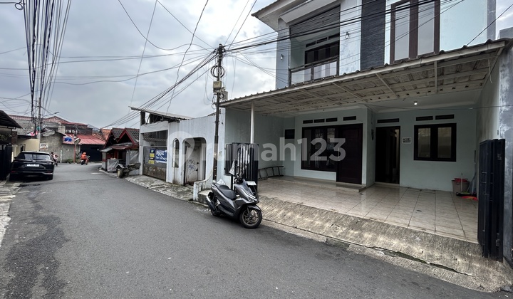 Rumah di Kebon Baru Tebet, Akses Jalan 2 Mobil, Siap Huni 2