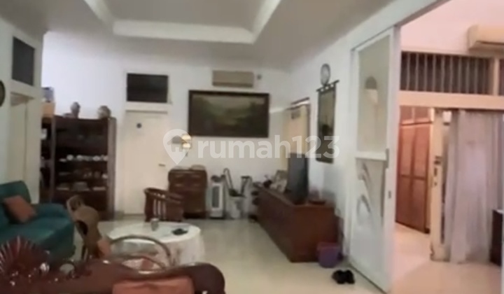 House in Front of Setiabudi Park Area, 2-Car Wide Road Access 2