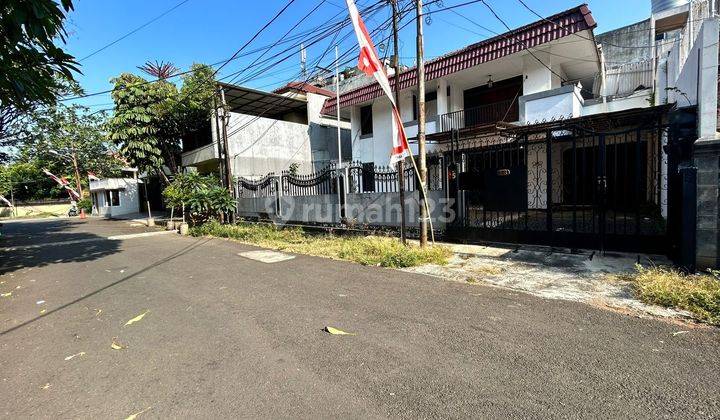 Rumah di Dalam Komplek Taman Jepang Tebet Dalam 1