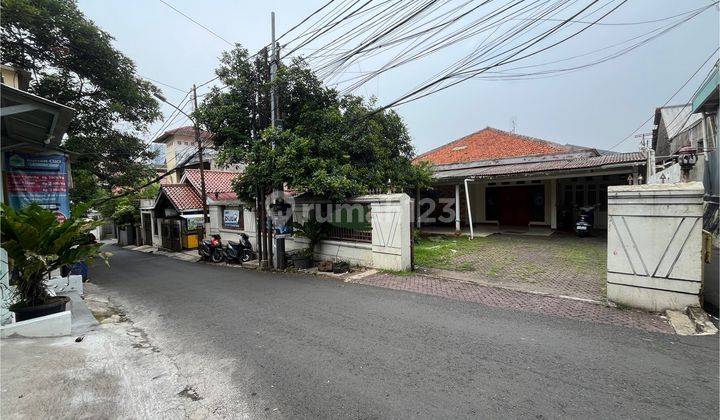 Rumah di Ampera, Komplek Kavling Polri Akses Jalan 2 Mobil 1