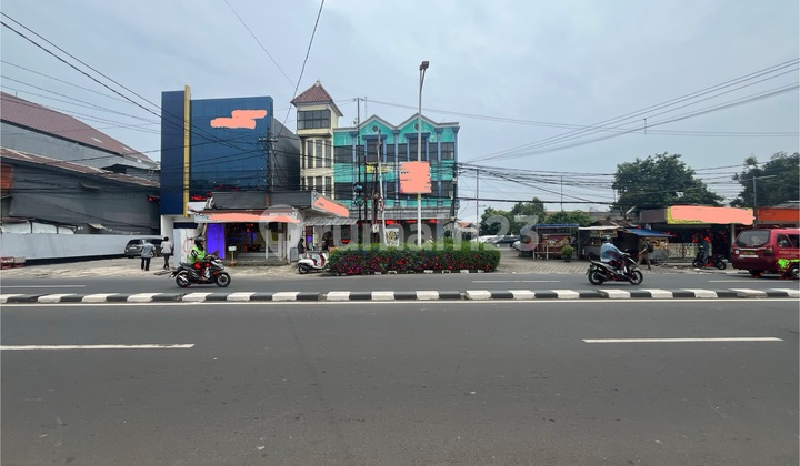 Commercial Area NJOP Priced Shop-House Complex on Pasar Minggu Main Road, 8 Units of 3-Storey Shop-Houses