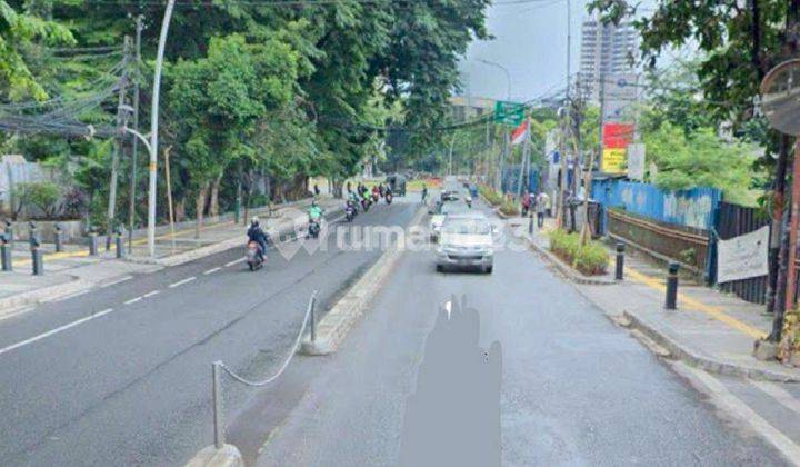 Rumah di Menteng, Area Komersial Bisa Bangun 6 Lantai, Jalan Utama 2