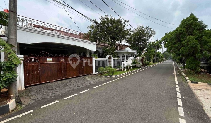 Rumah di dalam komplek billymoon duren sawit, akses 2 mobil