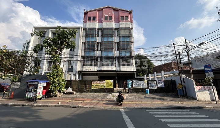 Gedung di Salemba Harga mendekati NJOP Gedung di Salemba Harga mendekati NJOP
