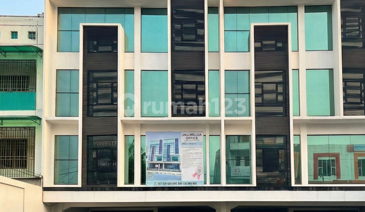 Gedung Kantor Ruko di Jatinegara