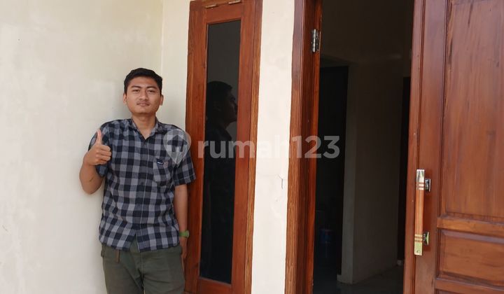 For sale. House in Meteseh, behind the Mijen Circuit. Price 170 Net. 1