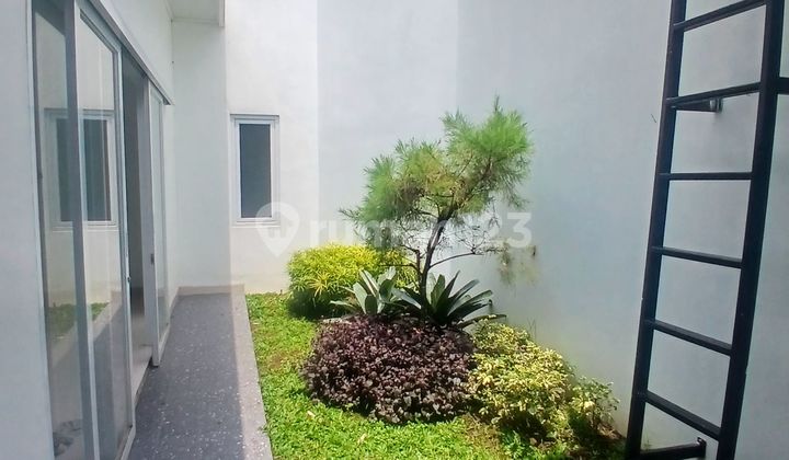 Luxury House Near RTH Boja 1