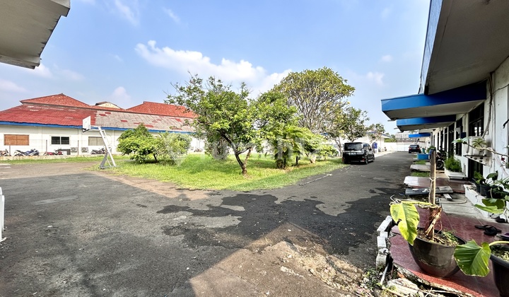 Commercial Land Suitable for Offices, Hotels, Houses, and Schools Commercial Land Suitable for Offices, Hotels, Houses, and Schools