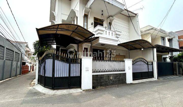 Dijual Rumah di Tebet Akses Mudah Rumah Siap Huni 1