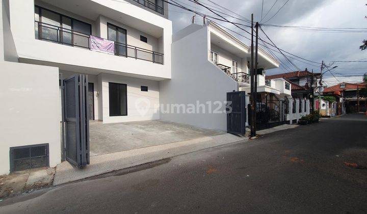 Rumah Mewah Siap Huni Akses Jalan 2 Lega Jarang Ada 2