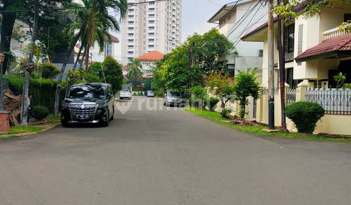 Dijual Rumah Besar Perumahan Taman Kedoya Baru 2