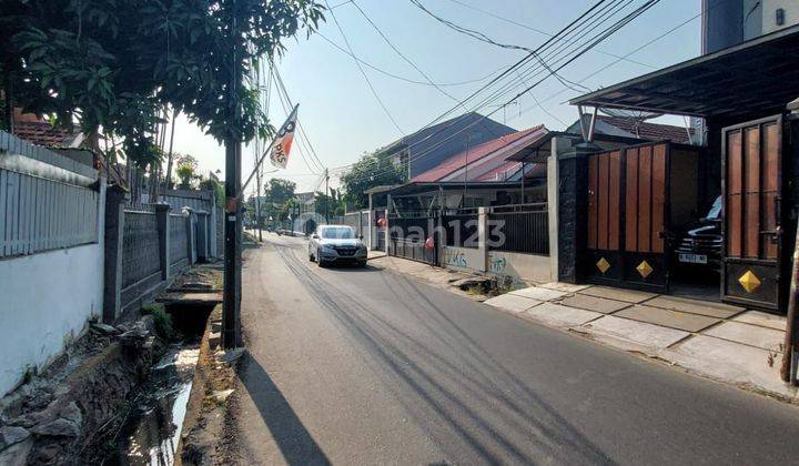 Rumah Kemanggisan Jalan Raya 2