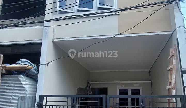 Rumah baru 3 lantai tanjung duren 1