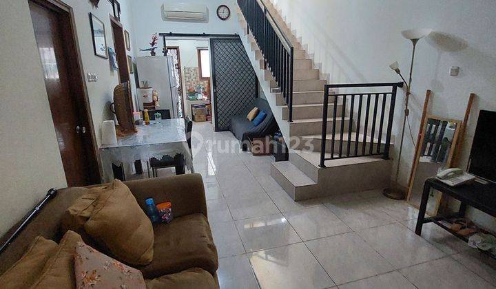 Rumah kedoya utara siap huni 1