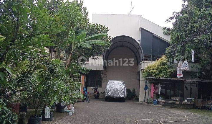 Rumah Kedoya Depan Jalan Raya 1