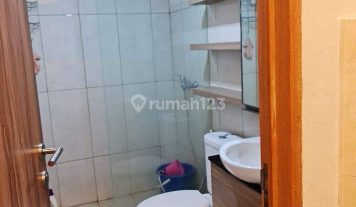 Dijual BU THE NEST APARTEMENT 2 Kamar Tidur View kolam Renang dan Playground Hoek 2