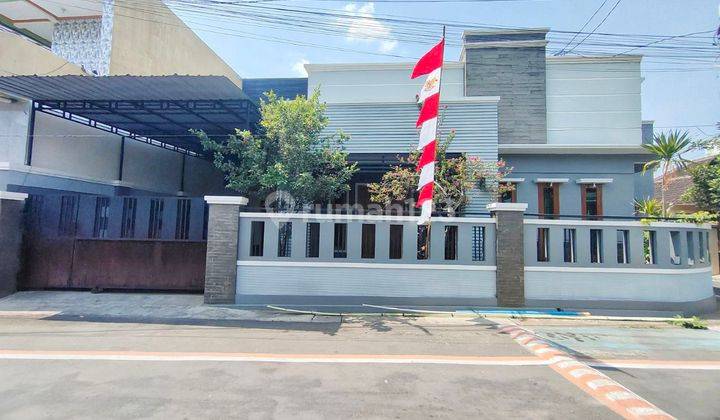 Rumah Hook Bagus Semi Furnish Di Colomadu 1