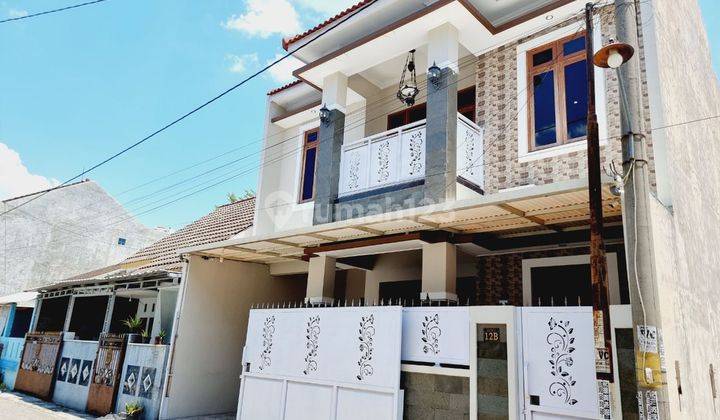 Rumah Cantik 2 Lt Modern Nyaman Di Area Gentan 2