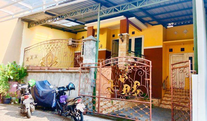 Rumah Second Bagus one gate system dekat Taman Jayawijaya 1