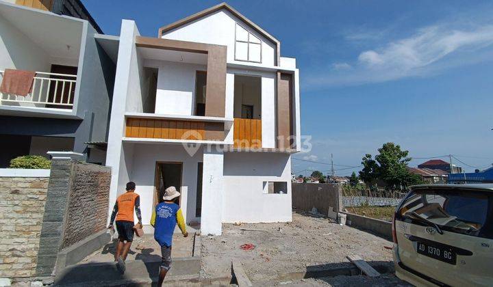 Rumah Modern Pesan bagun  dekat Kota Karanganyar 2