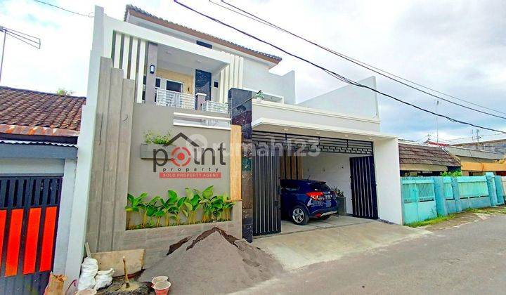 Rumah Baru Bagus 2 Lantai Dekat RS Moewardi dan Kampus UNS 1