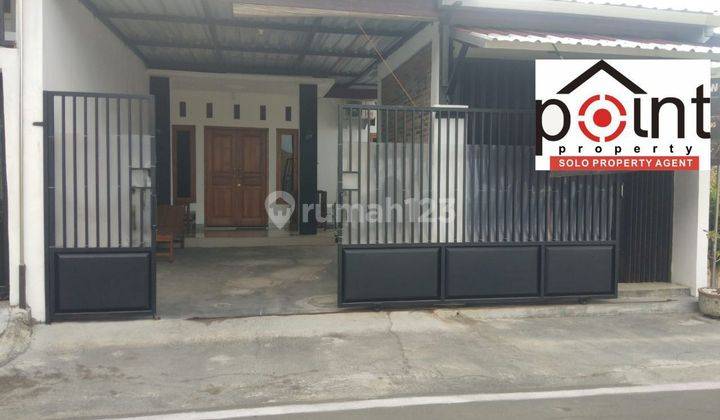 Rumah Bagus Siap Huni plus toko dekat Tol Colomadu 1