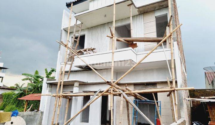 Rumah  2 Lantai Baru Finishing dekat Exit Tol Solo 1