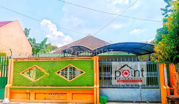 Rumah second strategis dekat ke Matahari Singosaren 1