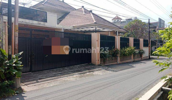 Rumah mewah strategis dekat Hotel Alila Solo 1