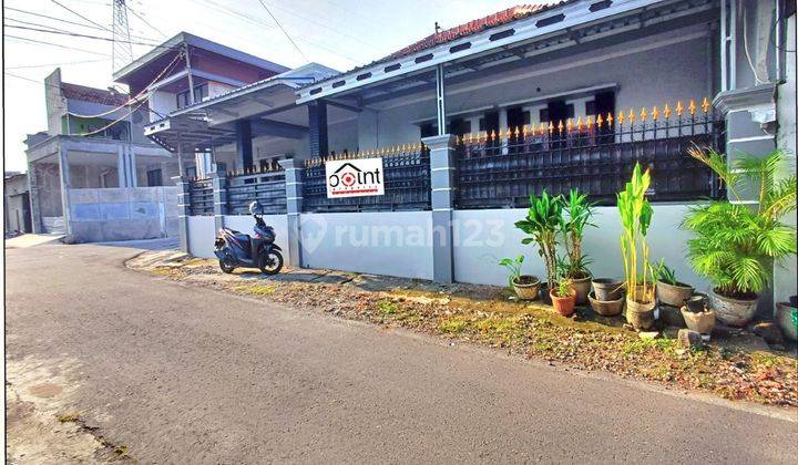 Rumah hook Bagus dekat Stadion Manahan Solo 2