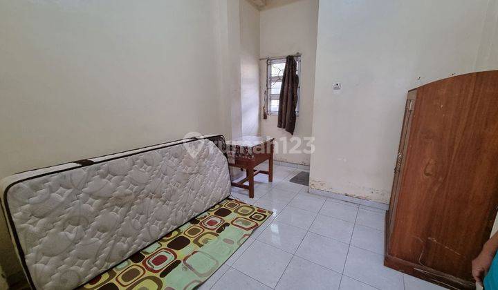  Kost Bagus 2 Lantai Furnish dekat Kampus UNS 2